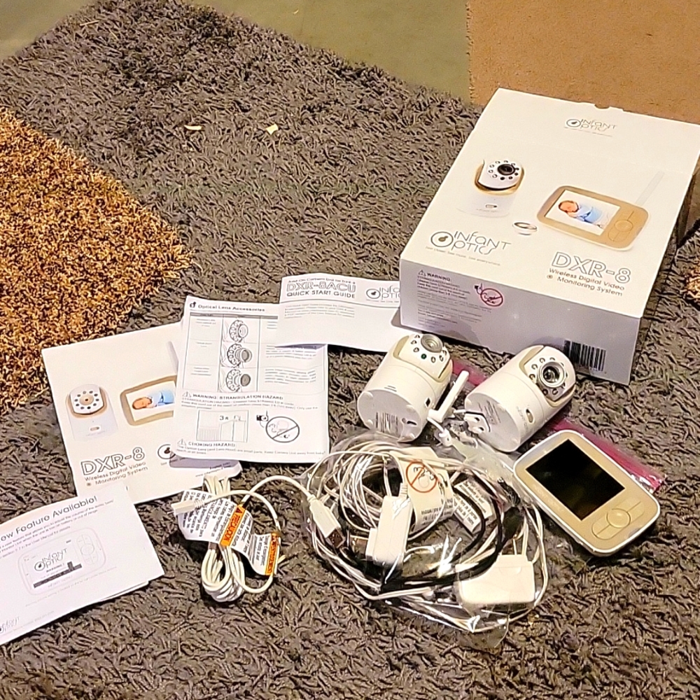 2 Cameras. Fully operating infant optics dxr-8 baby monitor